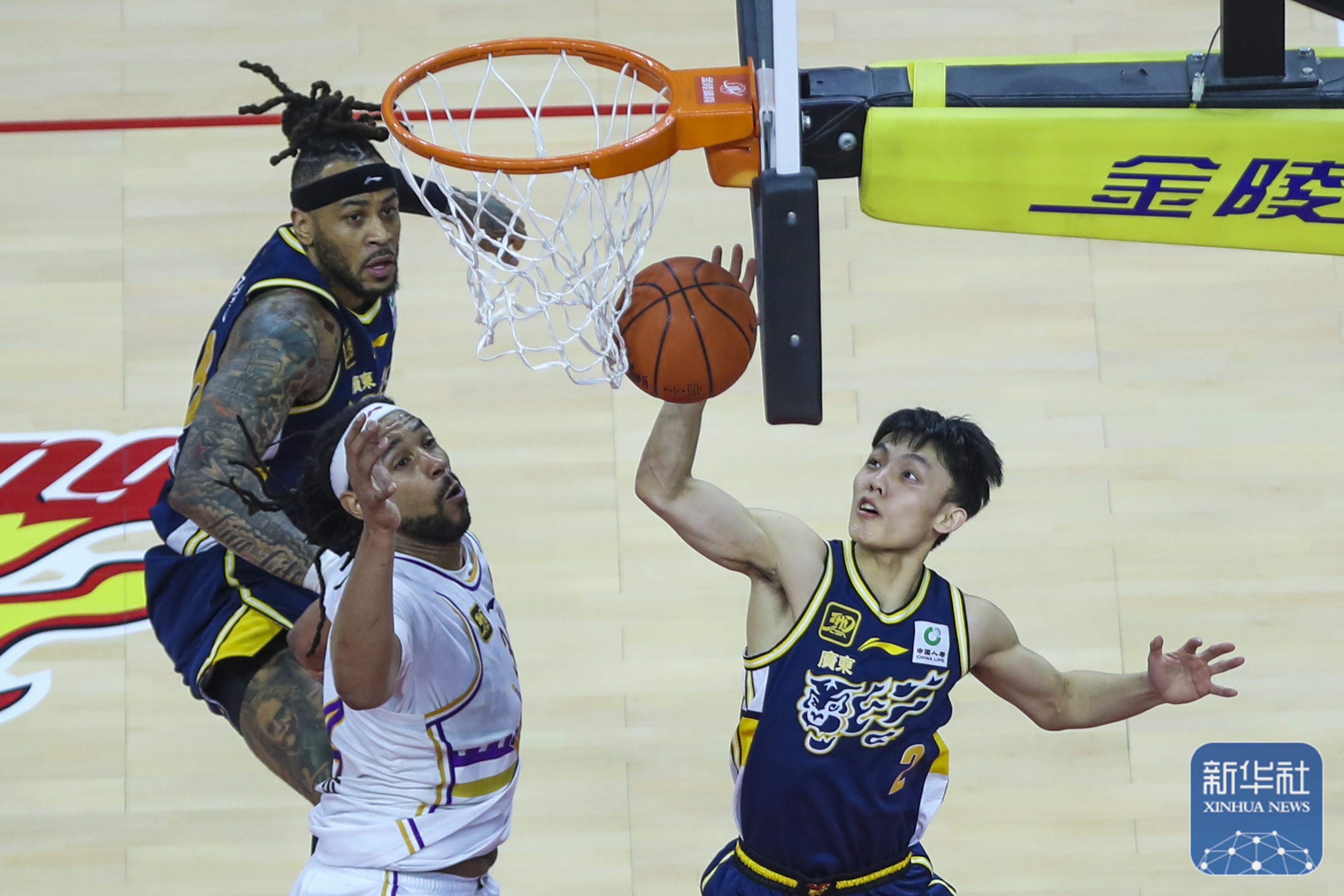 九游体育app-关于国际比赛日广州队篮板制胜——CBA常规赛节点到来，信心回归，纪律约束更严格的信息-九游体育app