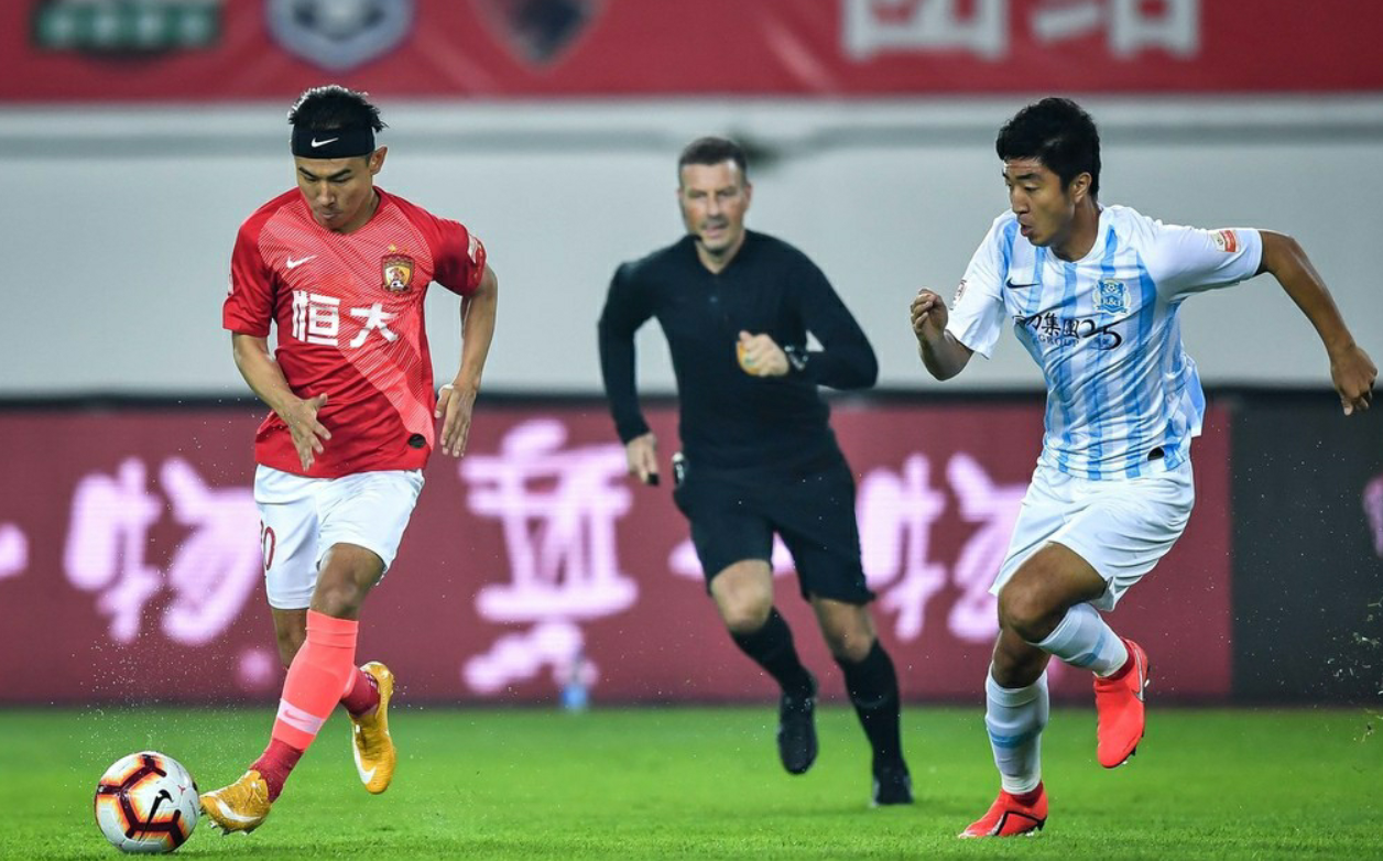 jiuyoou sports-今晚广州队调整名单以备英超，远射贴柱环节打磨，管理层满意，控场能力受关注的简单介绍-jiuyoou sports